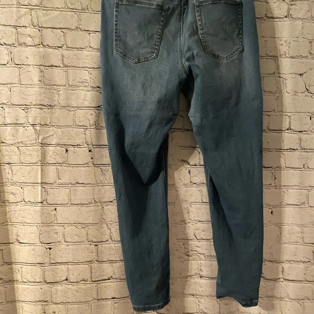 Mid Rise Jeggings - Picture 6 of 8